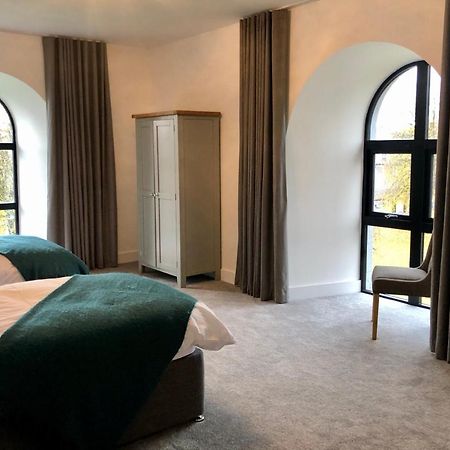 East Church House, Unique 9 Bedroom Church, Historic Market Town. ストラスヘイブン エクステリア 写真