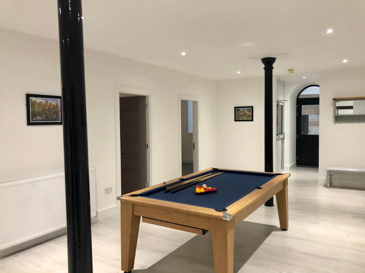 East Church House, Unique 9 Bedroom Church, Historic Market Town. ストラスヘイブン エクステリア 写真