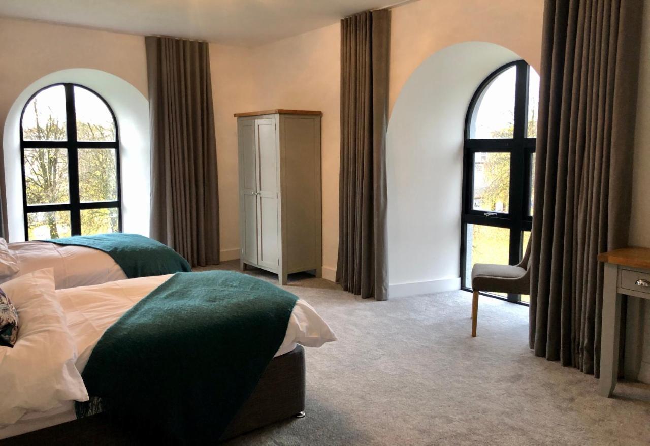 East Church House, Unique 9 Bedroom Church, Historic Market Town. ストラスヘイブン エクステリア 写真